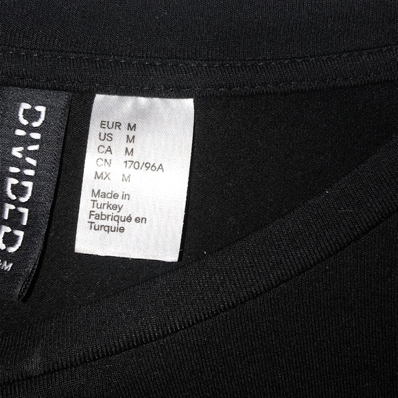 Black Cropped Sweater - Picture 2 of 3